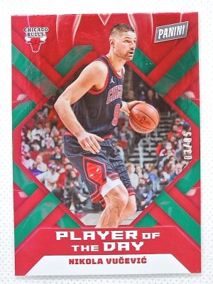 2022-23 Panini Player of the Day – Green #40 Nikola Vucevic SN5