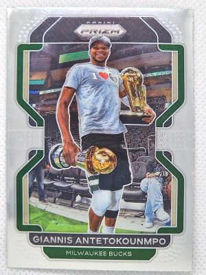 2021-22 Panini Prizm #1 Giannis Antetokounmpo