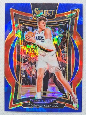 2024-25 Panini Select – Blue Cracked Ice Prizm #69 Donovan Clingan