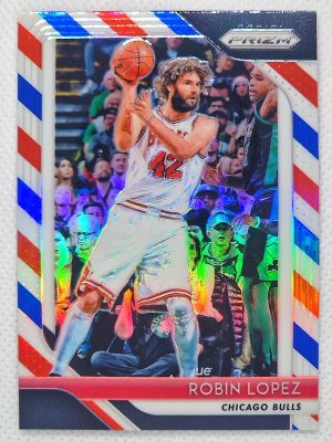 2018-19 Panini Prizm – Prizms Red White and Blue #120 Robin Lopez